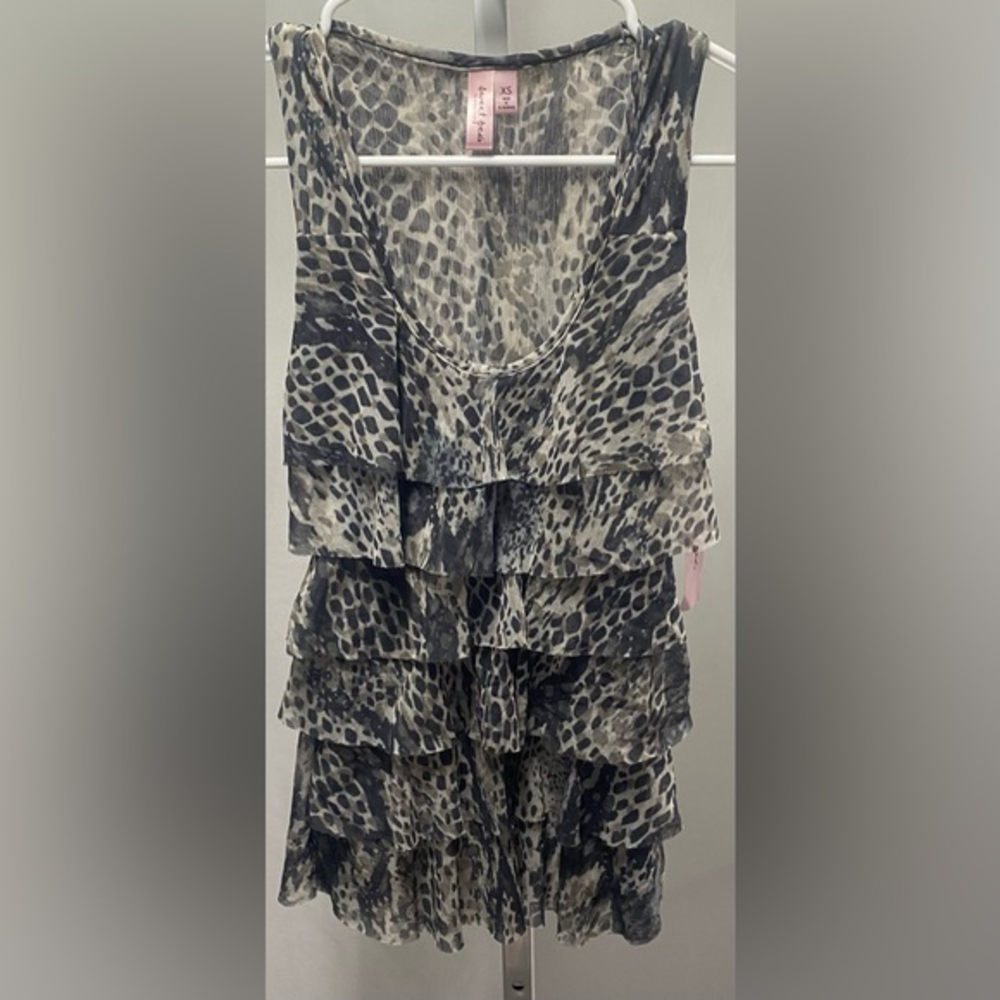 NWT Sweet Pea ruffle gauze sleeveless top.‎ Size xtra small